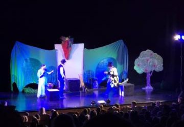 Teatralna przygoda: „Smocze opowieści” 